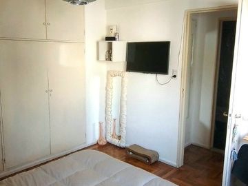 Venta Depto. 2 amb. 5º piso. Lateral