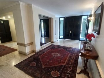 Departamento lujoso arriendo de 3D+1Sa+2B+2E+1B Las Condes