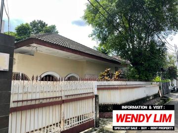 RUMAH at Jl DARMAWANGSA, KEBAYORAN BARU (LINGKUNGAN TENANG)
