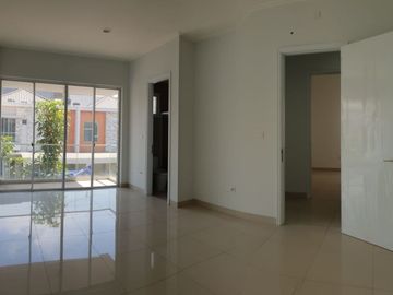 DIJUAL RUMAH MINIMALIS di Sedayu City ,Lokasi OK ,NEGO