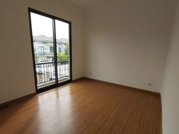 Rumah Mewah Hoek Murah Harga Nego Dekat Tol Jadeite Bsdcity Serpong