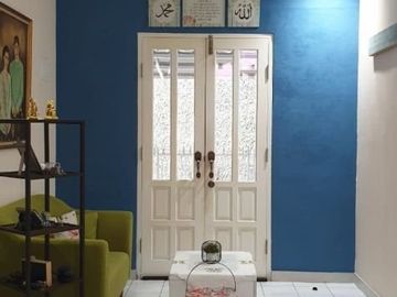 Rumah second cantik & asri dekat pintu tol pamulang