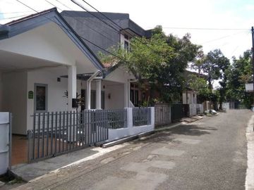 BARU RENOV Rumah Arcamanik Endah Di DKT Golf Senam Indah & Antapani