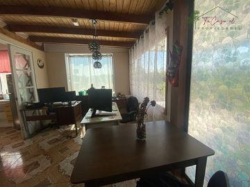 Casa en parcela 4D/3B + piscina, oficina y bodega en Malloco
