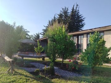 Casa en parcela 4D/3B + piscina, oficina y bodega en Malloco