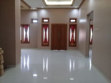 Rumah 3lt model Eropa Jalan Godean km.7,5