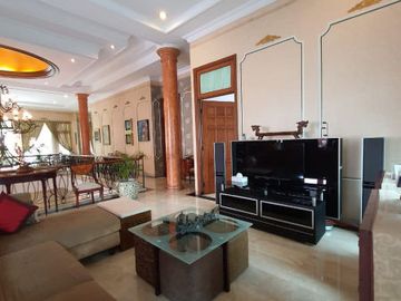 DIJUAL RUMAH MEWAH STRATEGIS at Jl GAHARU, CIPETE SELATAN