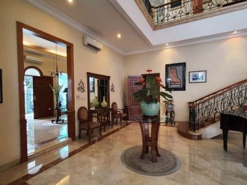 DIJUAL RUMAH MEWAH STRATEGIS at Jl GAHARU, CIPETE SELATAN