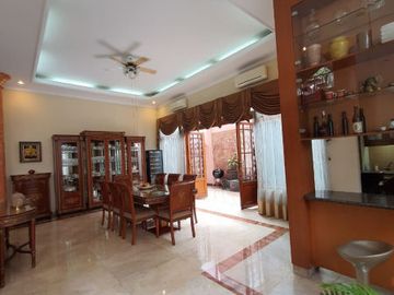 DIJUAL RUMAH MEWAH STRATEGIS at Jl GAHARU, CIPETE SELATAN