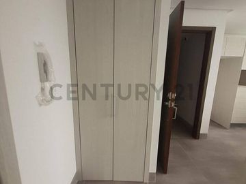 Venta Suite en Edificio Agora, Norte de Guayaquil