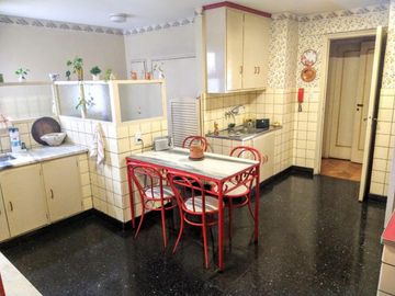 IMPONENTE SEMIPISO 4 AMBIENTES