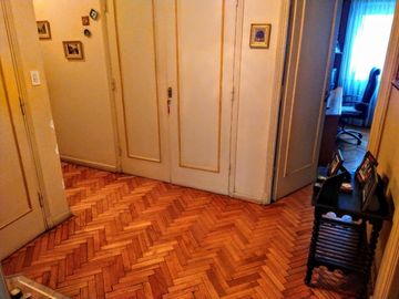 IMPONENTE SEMIPISO 4 AMBIENTES