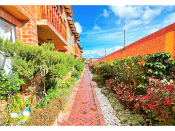 Casa en Venta en Chía, Cundinamarca | Casa en Conjunto Cerrado