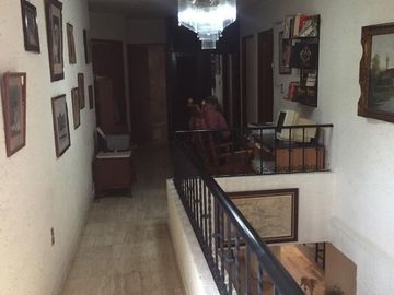 Casa en Fraccionamiento en Lomas de Vista Hermosa, Cuernavaca, Morelos CAEN-365-