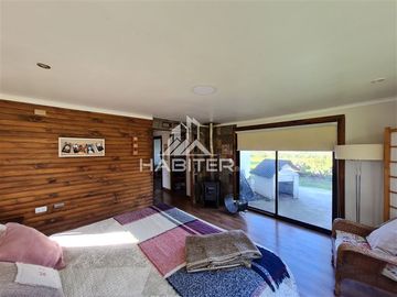 Casa en venta de 4 dorm. en Los Angeles, Cerro Colorado