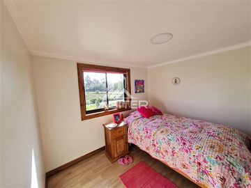Casa en venta de 4 dorm. en Los Angeles, Cerro Colorado