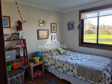 Casa en venta de 4 dorm. en Los Angeles, Cerro Colorado