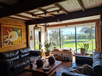 Casa en venta de 4 dorm. en Los Angeles, Cerro Colorado