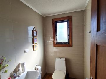 Casa en venta de 4 dorm. en Los Angeles, Cerro Colorado