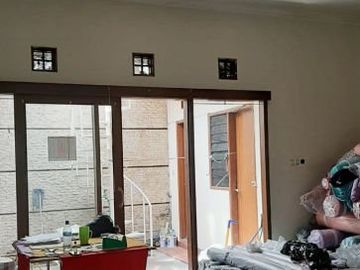 Di Jual Rumah Siap Huni 4 Kamar Dekat Tol di Batununggal Bandung