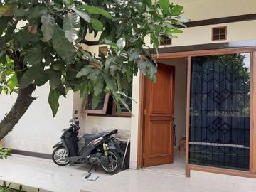 Di Jual Rumah Siap Huni 4 Kamar Dekat Tol di Batununggal Bandung