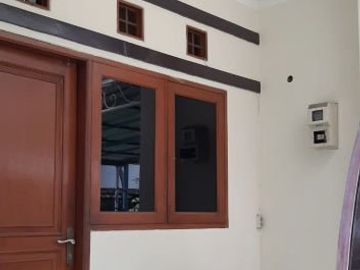 Di Jual Rumah Siap Huni 4 Kamar Dekat Tol di Batununggal Bandung