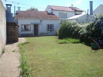 chalet 3 amb en lote propio Barrio San Juan
