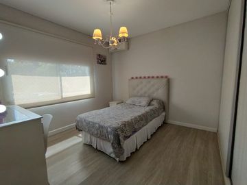 Casa en venta en Hurlingham