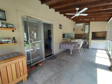 Casa en venta en Hurlingham