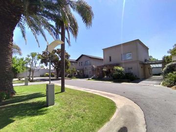 Casa en venta en Hurlingham