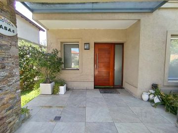 Casa en venta en Hurlingham
