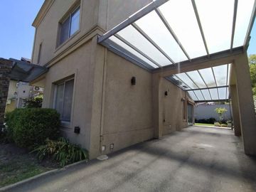 Casa en venta en Hurlingham