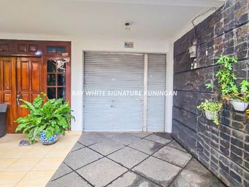 Rumah Cocok Untuk Kost Dan usaha Dekat BNI Pejompongan
