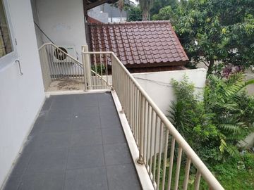 Rumah Di Lebak Bulus, 2Lt, Bisa Utk Kantor, Lebak Bulus Raya