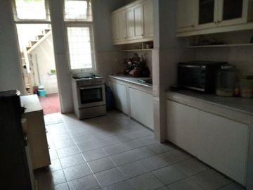 Rumah Di Lebak Bulus, 2Lt, Bisa Utk Kantor, Lebak Bulus Raya