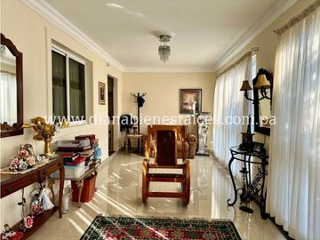 Se vende casa en Altos de Panamá