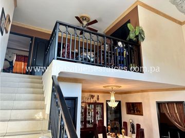 Se vende casa en Altos de Panamá