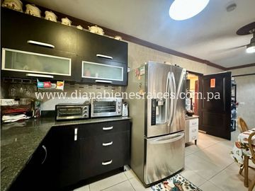 Se vende casa en Altos de Panamá