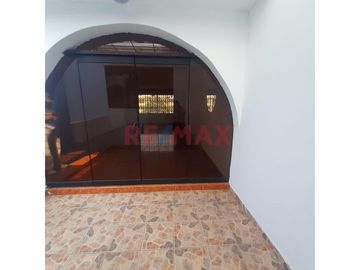 Amplio Departamento Con Aires Propios | 143.57 M² | Excelente Oportunidad En Comas.