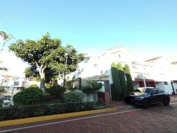 🏡 Venta hermosa casa en Unidad Residencial- Ciudad jardín 📍 Cali. Cod V9838