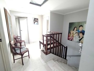 🏡 Venta hermosa casa en Unidad Residencial- Ciudad jardín 📍 Cali. Cod V9838