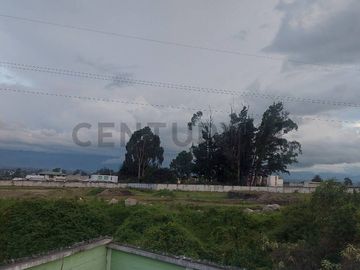 EN VENTA CASA SECTOR LA MOYA CONOCOTO