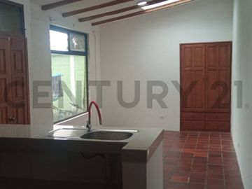 EN VENTA CASA SECTOR LA MOYA CONOCOTO