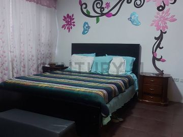 EN VENTA CASA SECTOR LA MOYA CONOCOTO