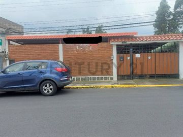 EN VENTA CASA SECTOR LA MOYA CONOCOTO