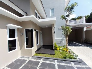 Rumah BARU SIAP HUNI dekat Mall SLeman