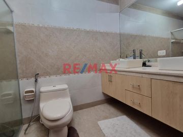 1️⃣ VIVE EN EL MEJOR CONDOMINIO DE PIMENTEL 🏡✨
📍 Condominio Alameda Country Club – Seguridad 24/7 y exclusividad en cada rincón.

🔹 Primer piso:
✅