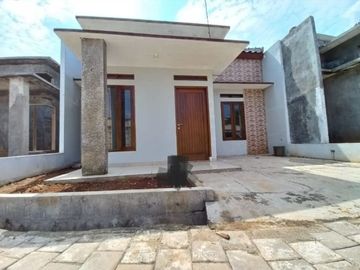 Rumah Baru, SHM, IMB, Jalan utama 3 mobil, di Bedahan, Sawangan