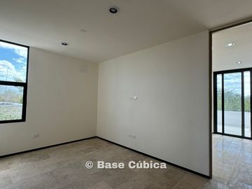 Casa 3 recámaras con bar  y alberca en Mérida, privada en Cholul