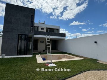 Casa 3 recámaras con bar  y alberca en Mérida, privada en Cholul